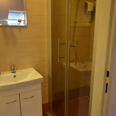 ゲストハウス Vulture オストラヴァ