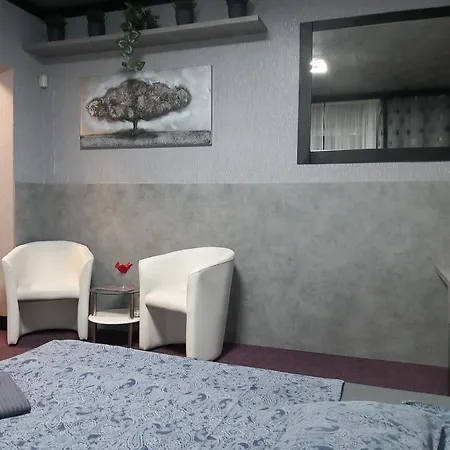 Vulture ゲストハウス オストラヴァ